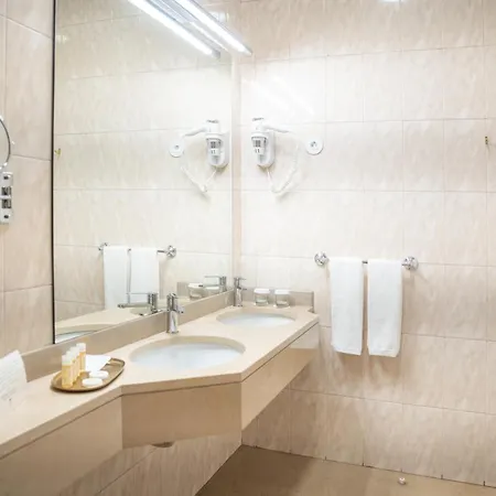 Toural Hotel 4*