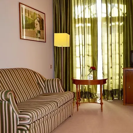 Hotel Toural